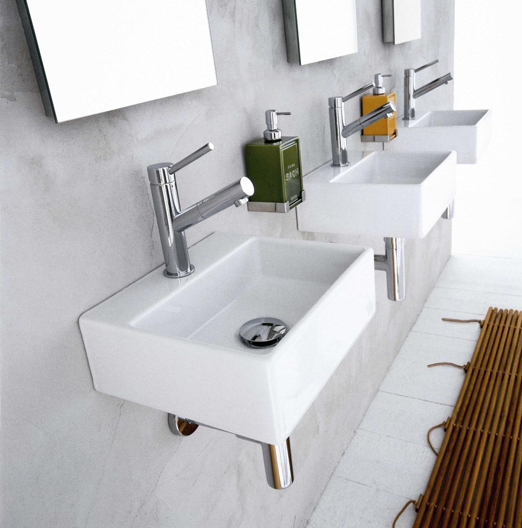 Picture of Quarelo 19.7" Italian White Ceramic Sink