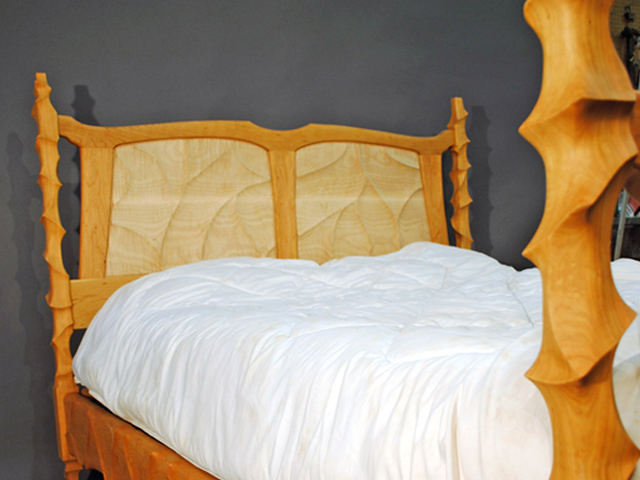 Picture of Carved Bed Queen Size