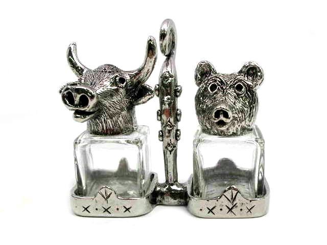 Picture of Bear and Bull Salt and Pepper Shakers Set