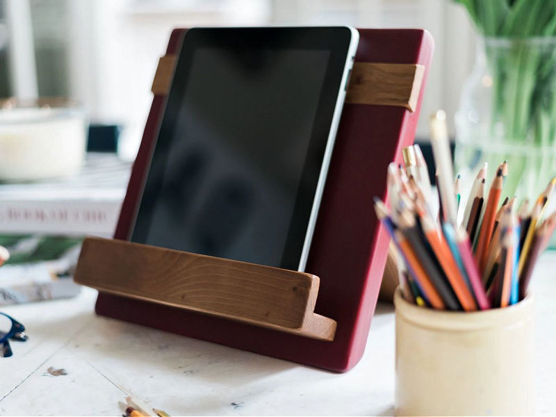 Picture of Reclaimed Wood Cook Book / iPad Holder in Merlot